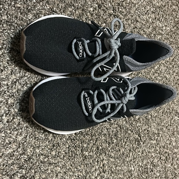 Brand new! These are really cute brand new balances they just don’t fit me - Picture 4 of 5